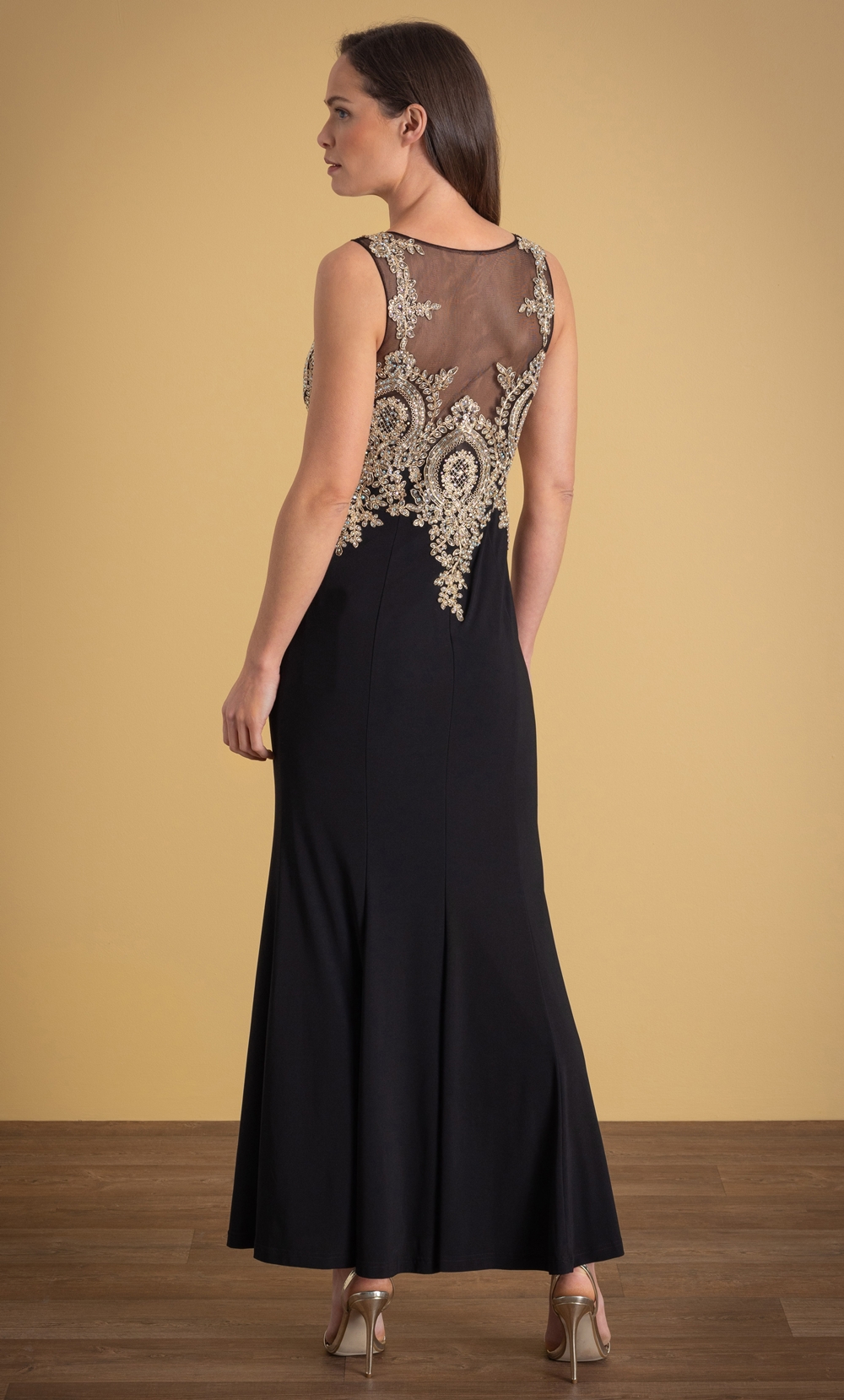 Embellished Sleeveless Maxi Evening Dress