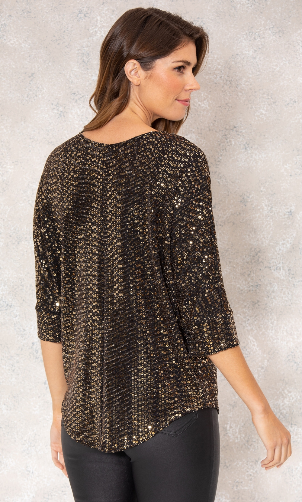 Relaxed Fit Circle Shimmer Top