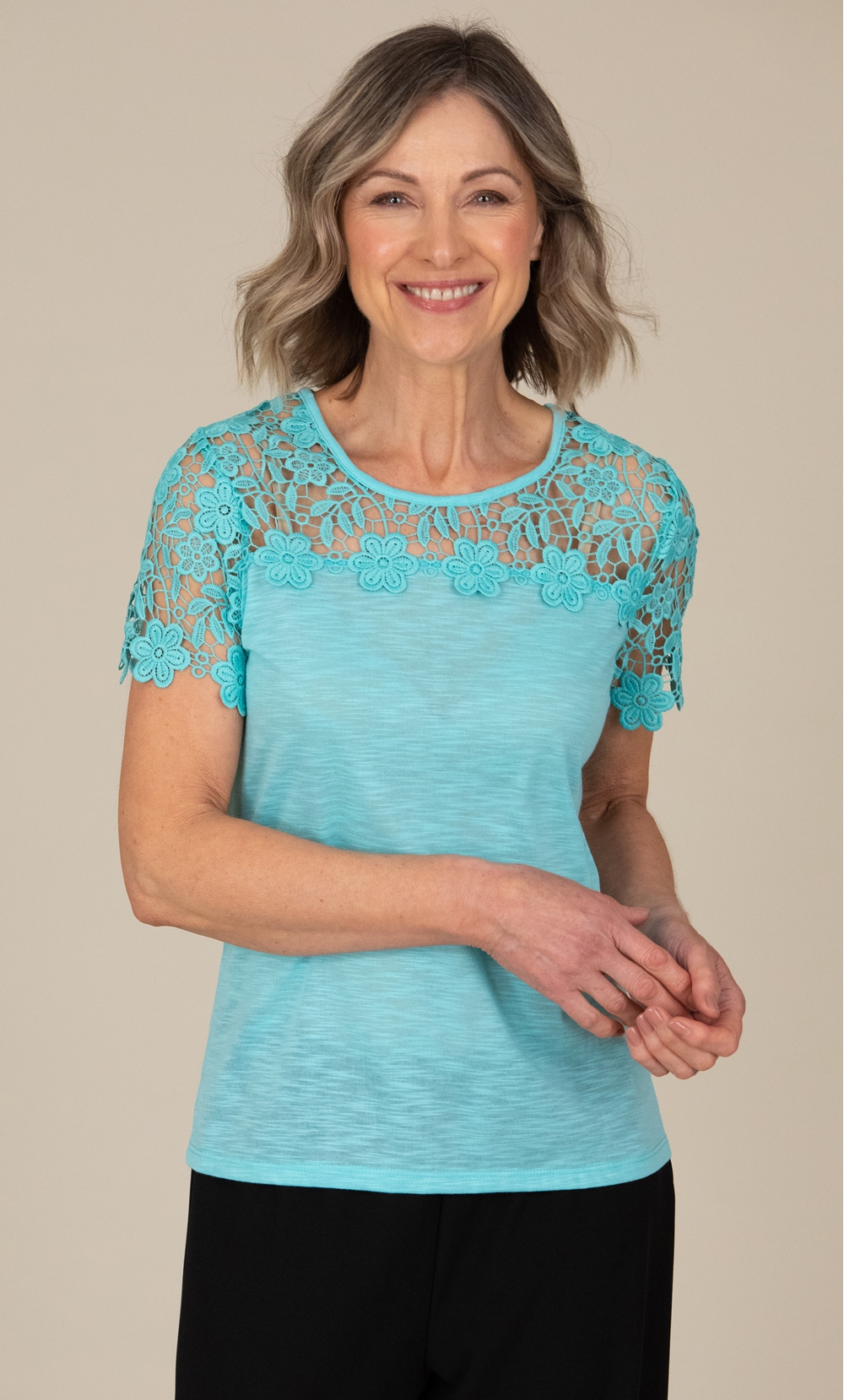 Anna Rose Short Sleeve Lace Trim Top