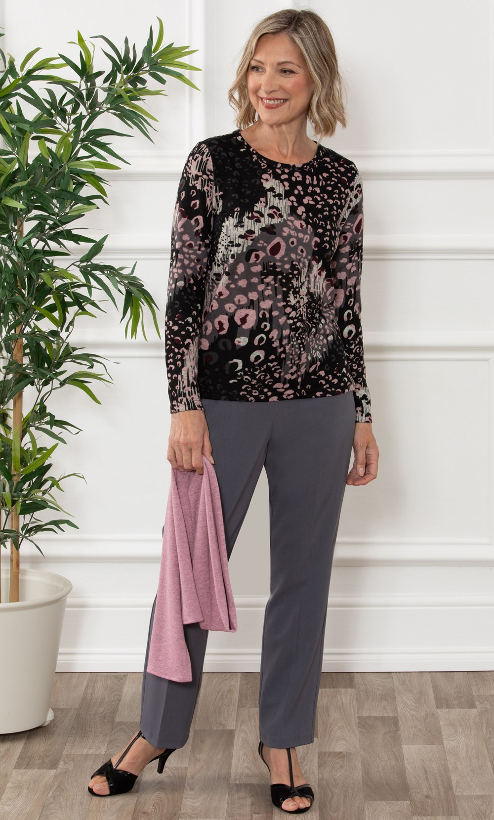 Anna Rose Printed Brushed Top With Scarf