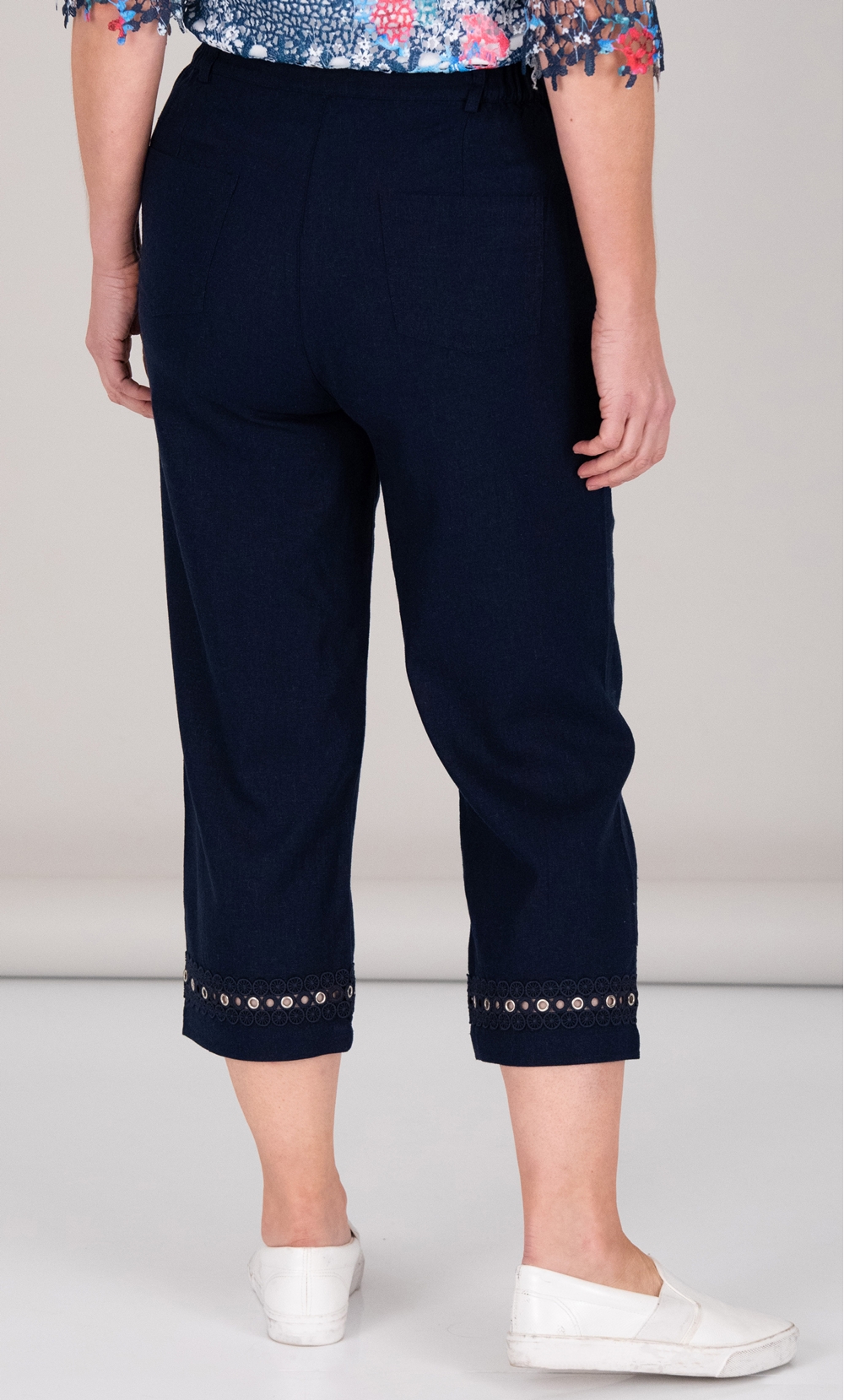 Anna Rose Cropped Linen Blend trousers