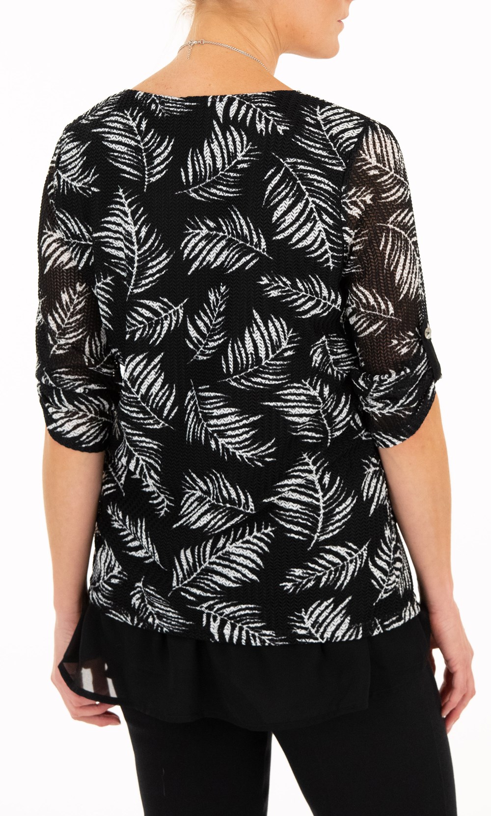 Anna Rose Leaf Print Mesh Layered Top With Necklace
