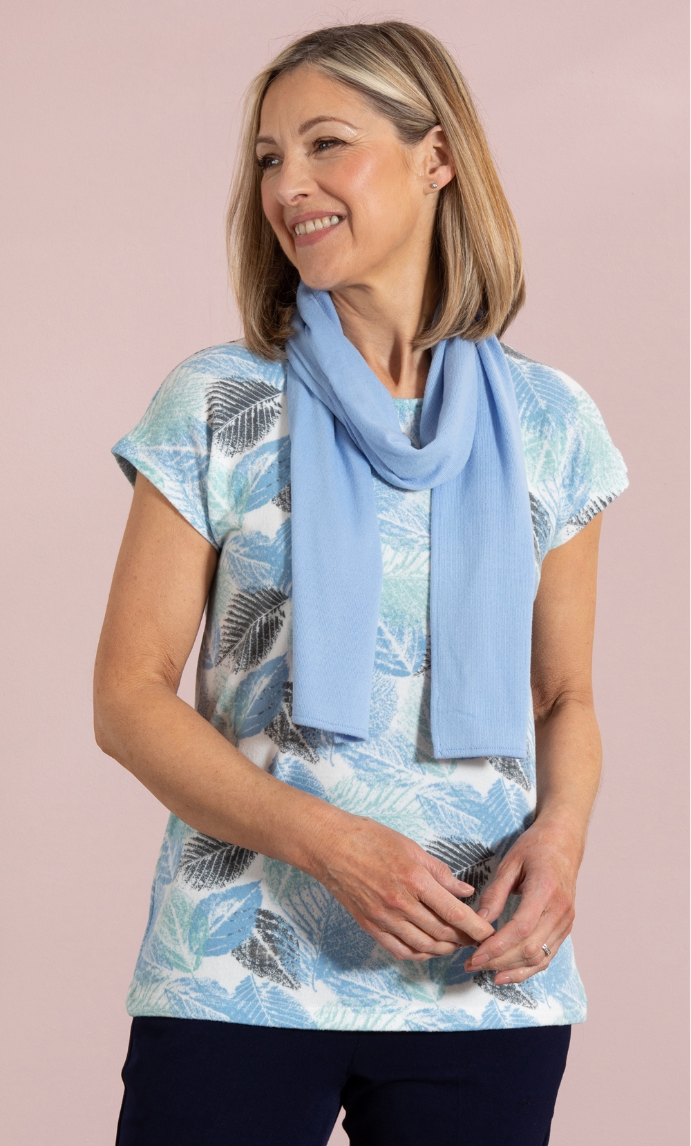 Anna Rose Leaf Print Knit Top With Scarf