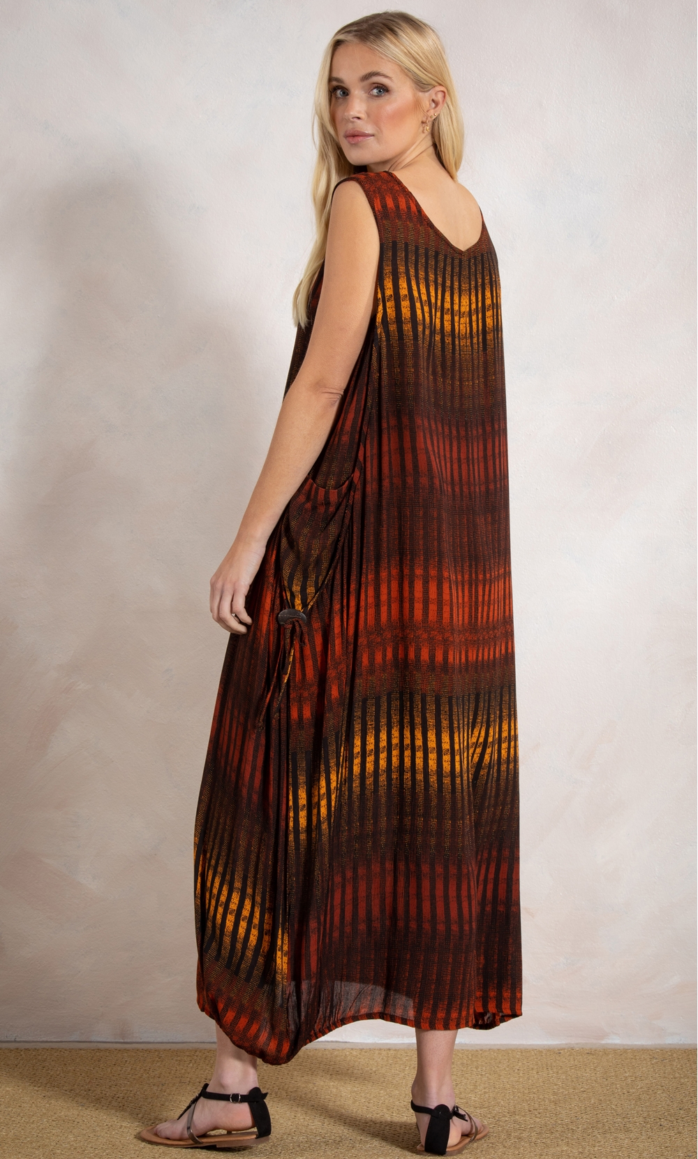 Oversized Stripe Print Sleeveless Maxi Dress