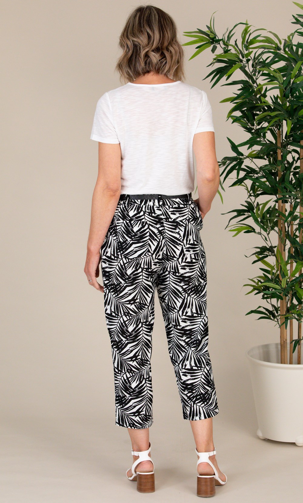 Anna Rose Linen Blend Printed Belted Cropped Trousers