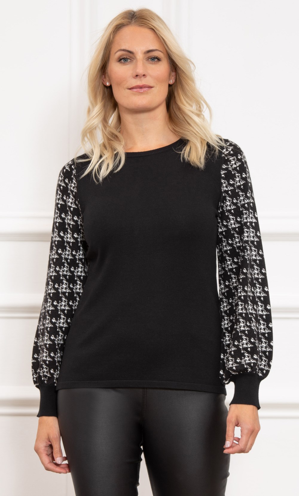 Knitted Dogtooth Sleeve Top