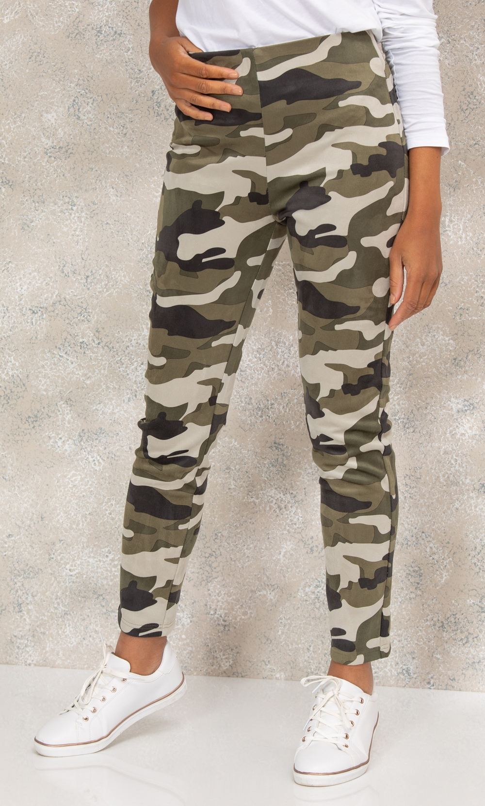 Camo pull hot sale on pants