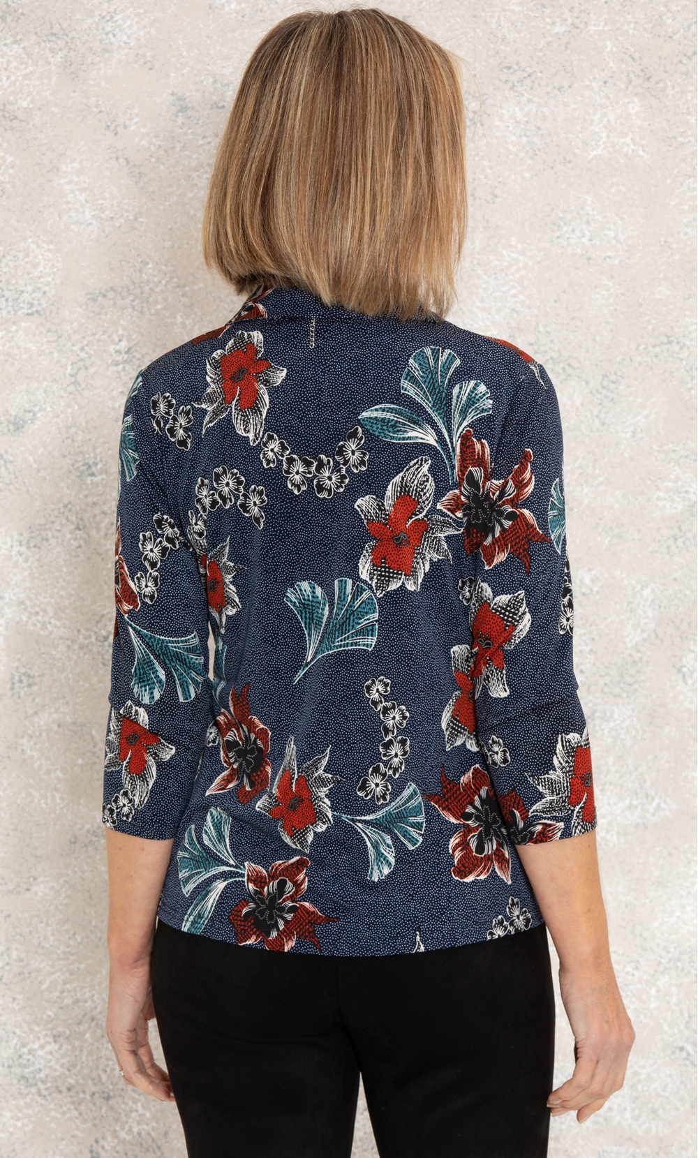 Anna Rose Floral Printed Blouse With Necklace