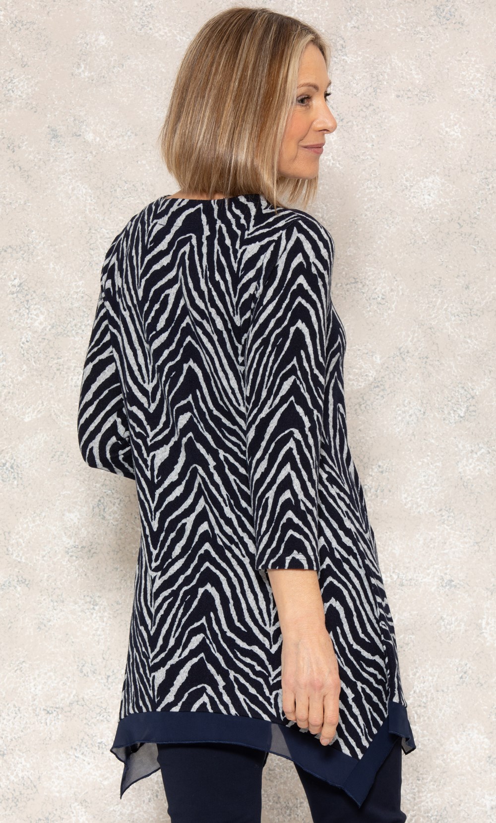 Anna Rose Animal Print Brushed Knit Tunic With Necklace