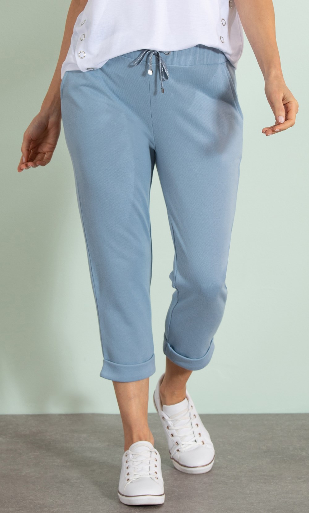 Cropped Lounge Joggers