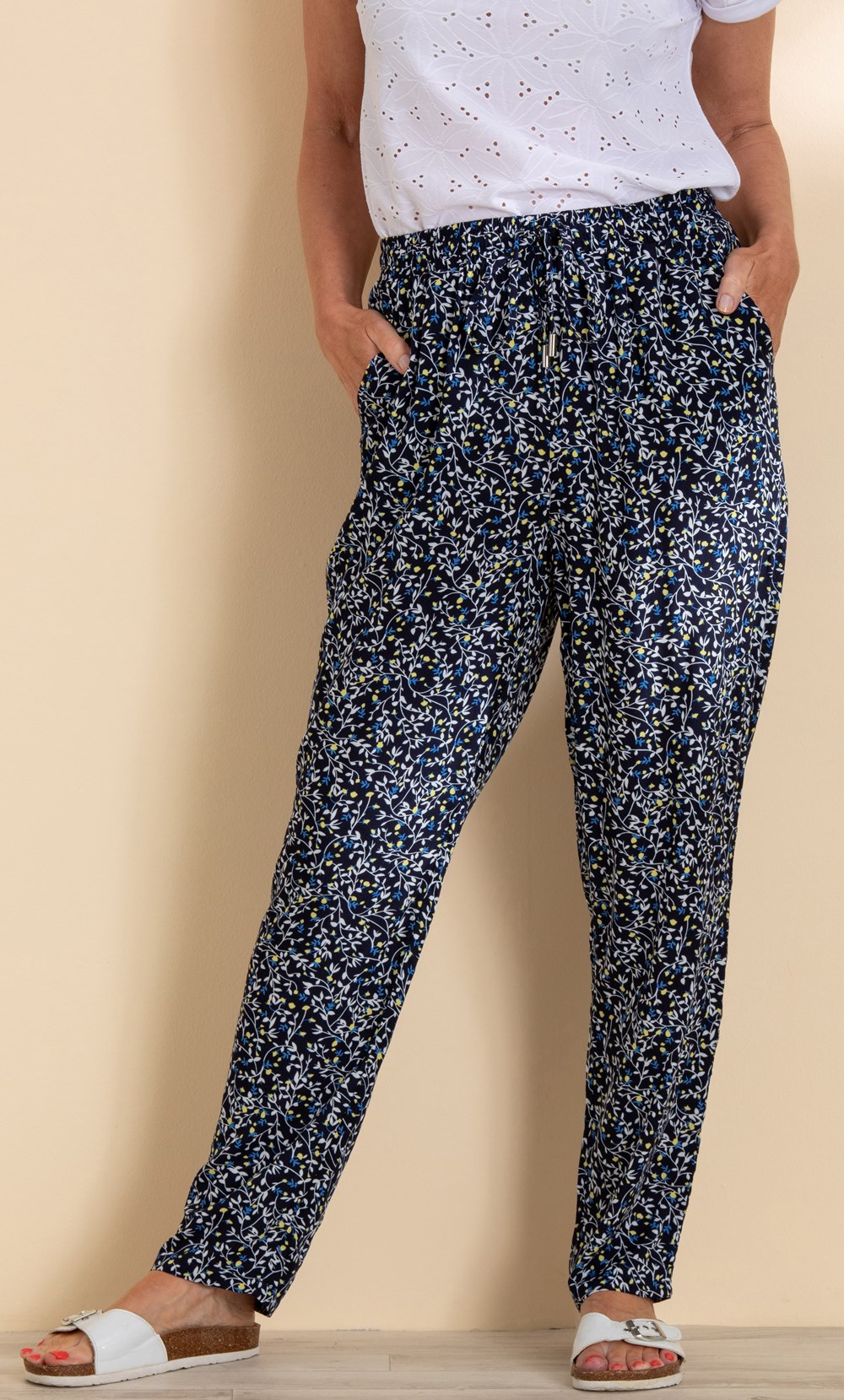 Anna Rose Printed Tapered Pull On Trousers
