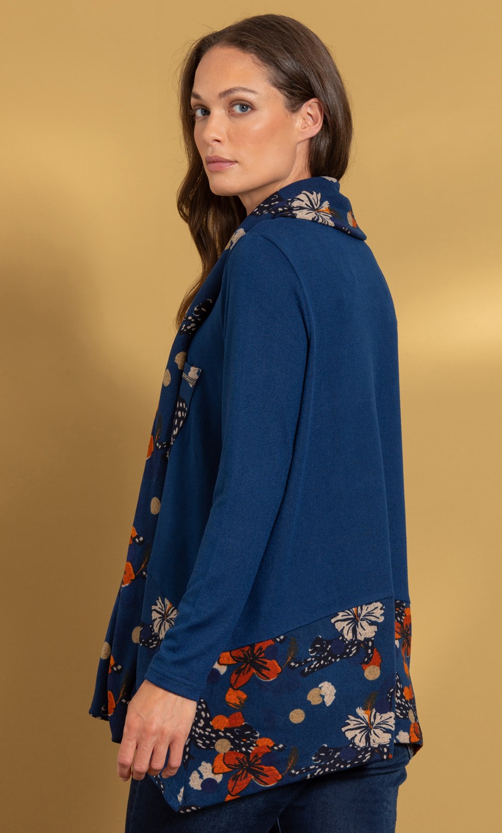 Printed Dip Hem Knitted Tunic Top With Scarf