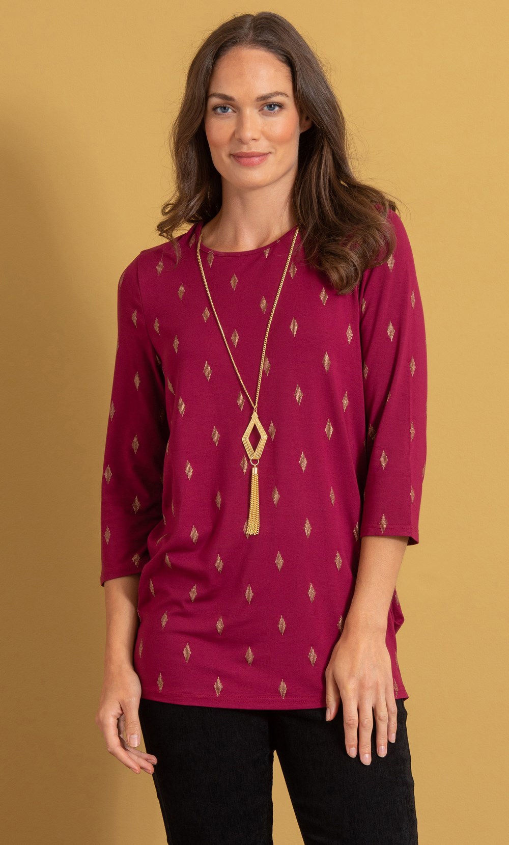 Diamond Shimmer Print Jersey Top With Necklace