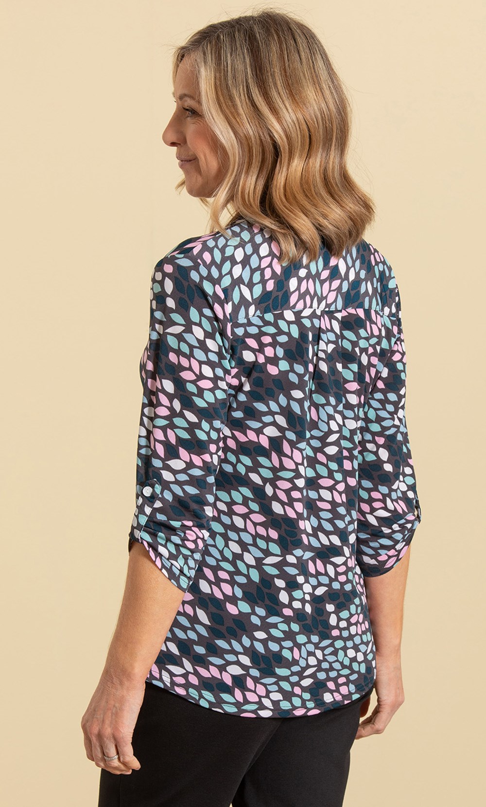Anna Rose Leaf Print Blouse With Necklace