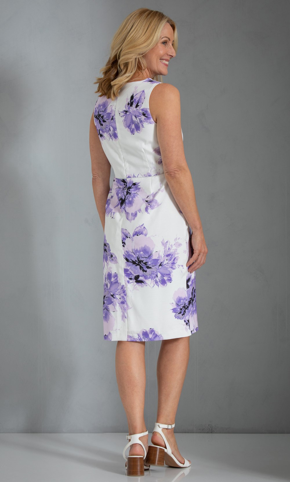 Anna Rose Floral Print Fitted Sleeveless Dress