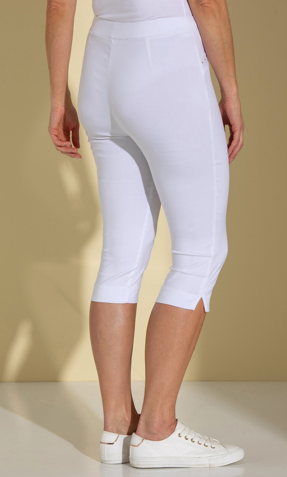 Robell Crop Trousers White | Plus Size Clothing | Wardrobeplus.ie
