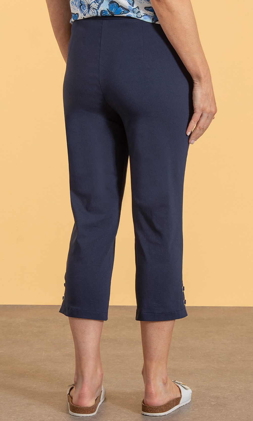 Anna Rose Pull On Cropped Trouser
