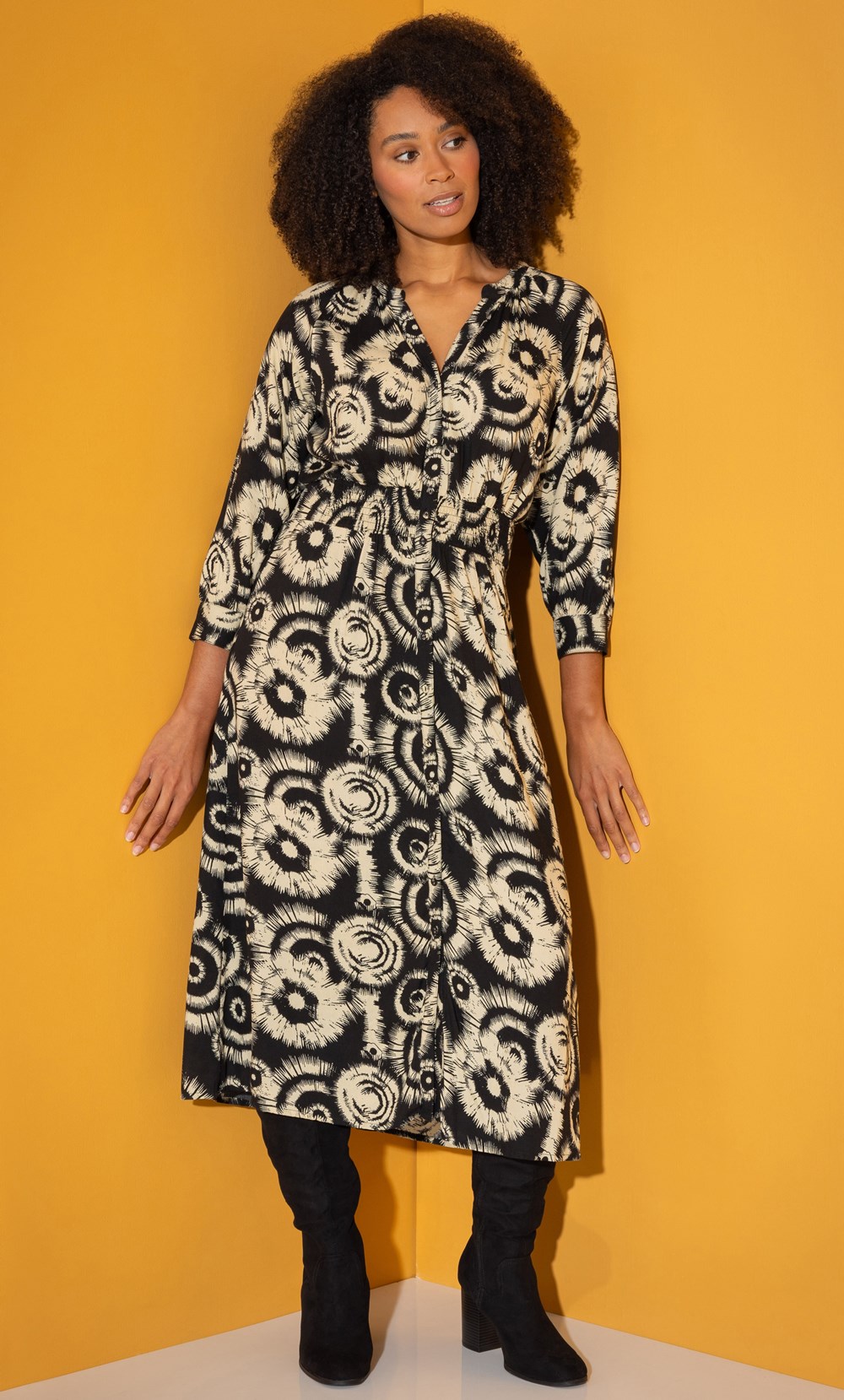 Abstract Print Shirt Midaxi Dress in Black | Klass