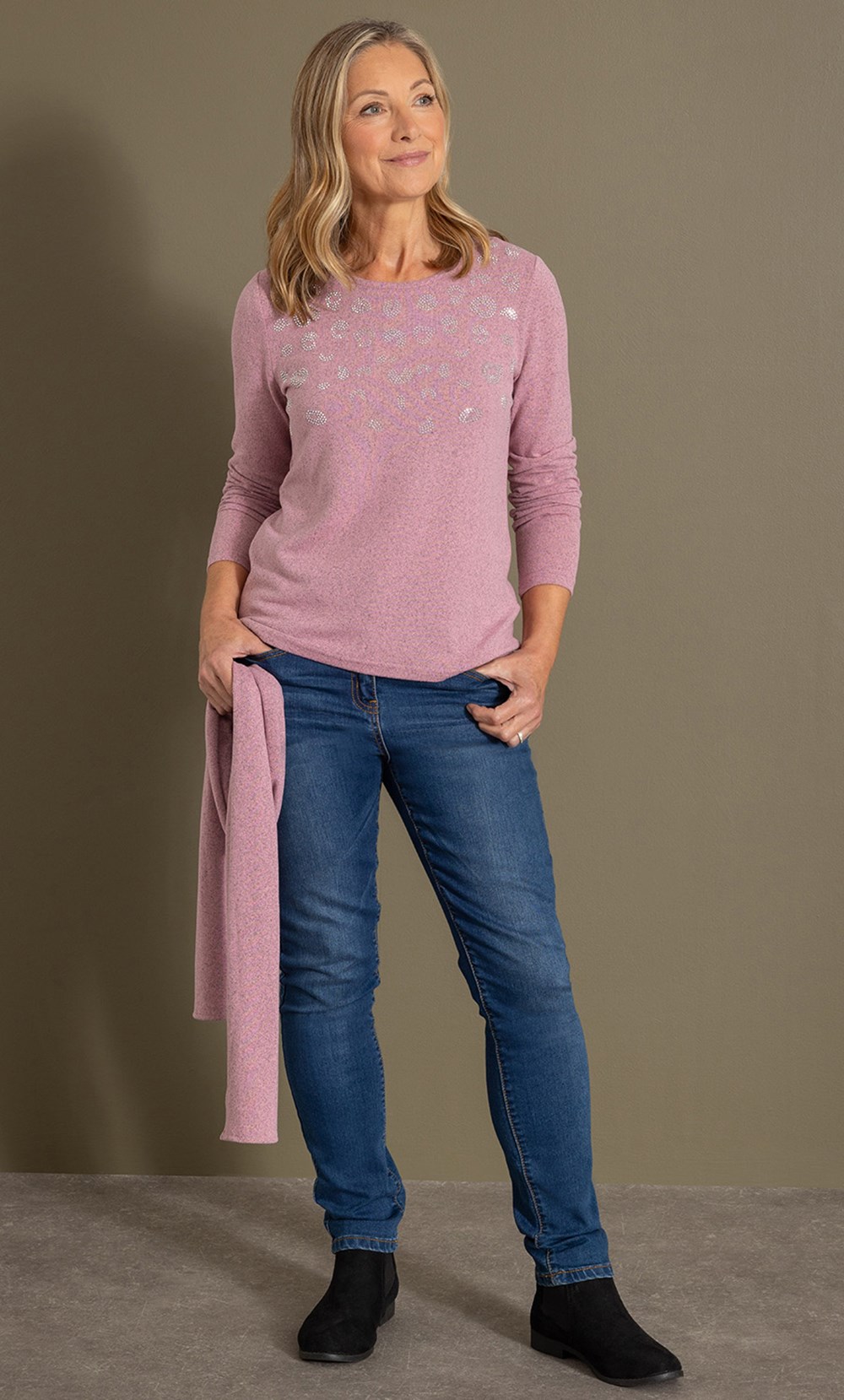 Anna Rose Embellished Jumper With Scarf