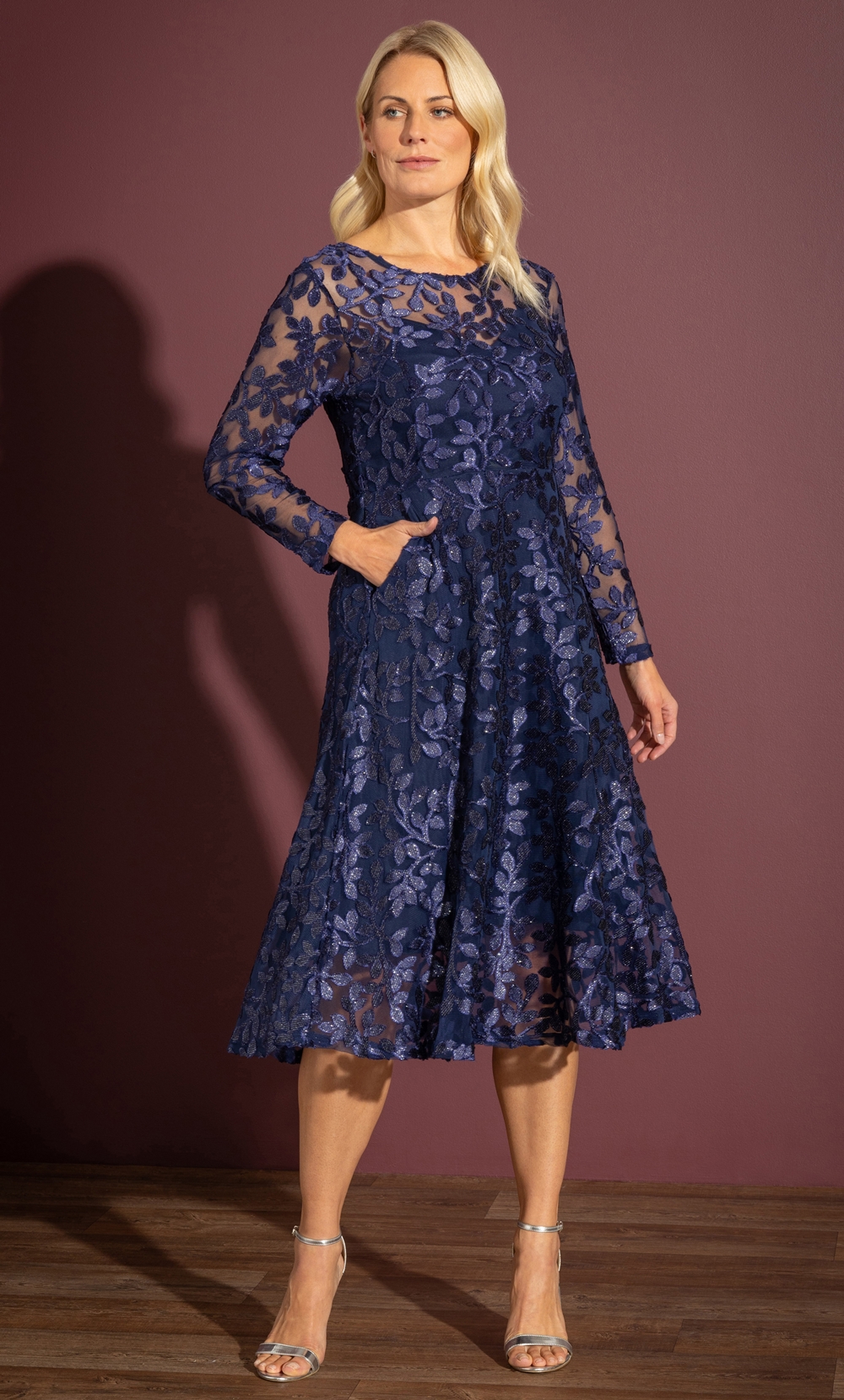 Brands - Klass Shimmer Jacquard Fit And Flare Midi Dress Midnight Women’s