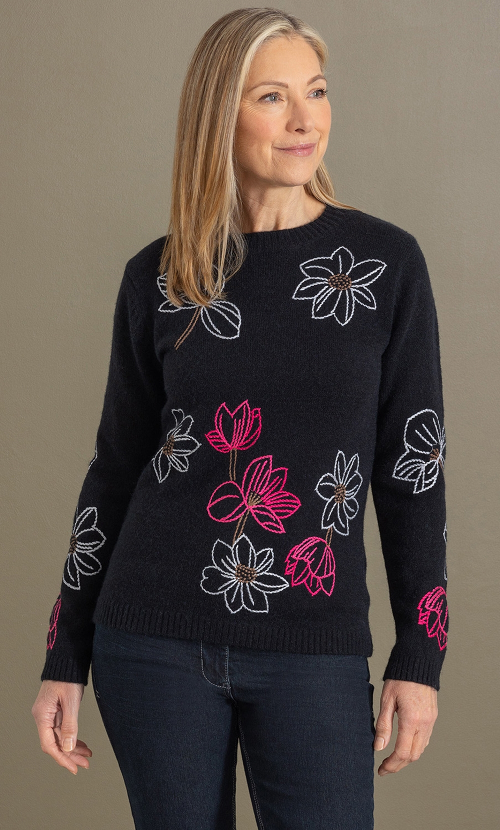 Brands - Anna Rose Anna Rose Floral Embroidered Jumper Black/Pink Women’s