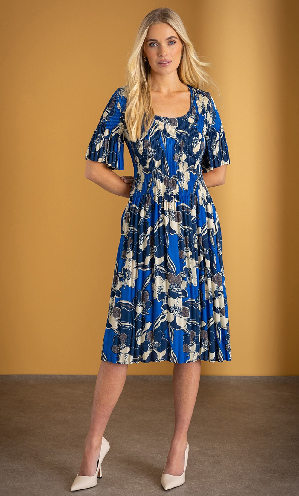 Brands - Klass Floral Print Pleated Dress Blue/Black Women’s