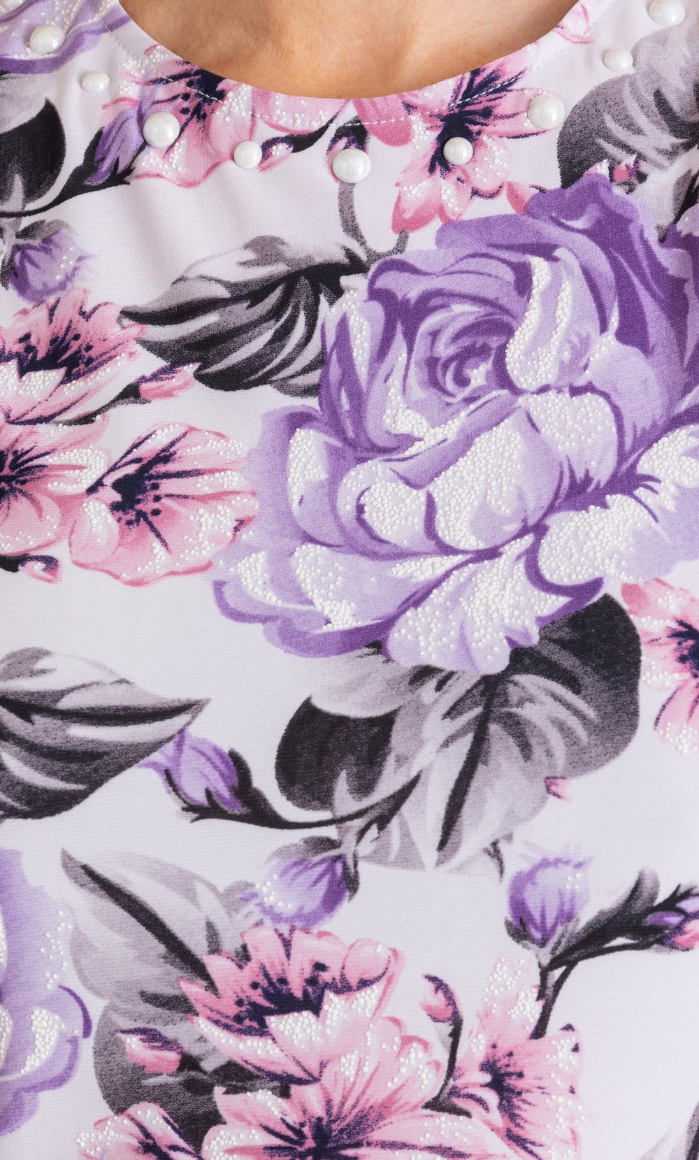 Embellished Textured Bouquet Short Sleeve Top