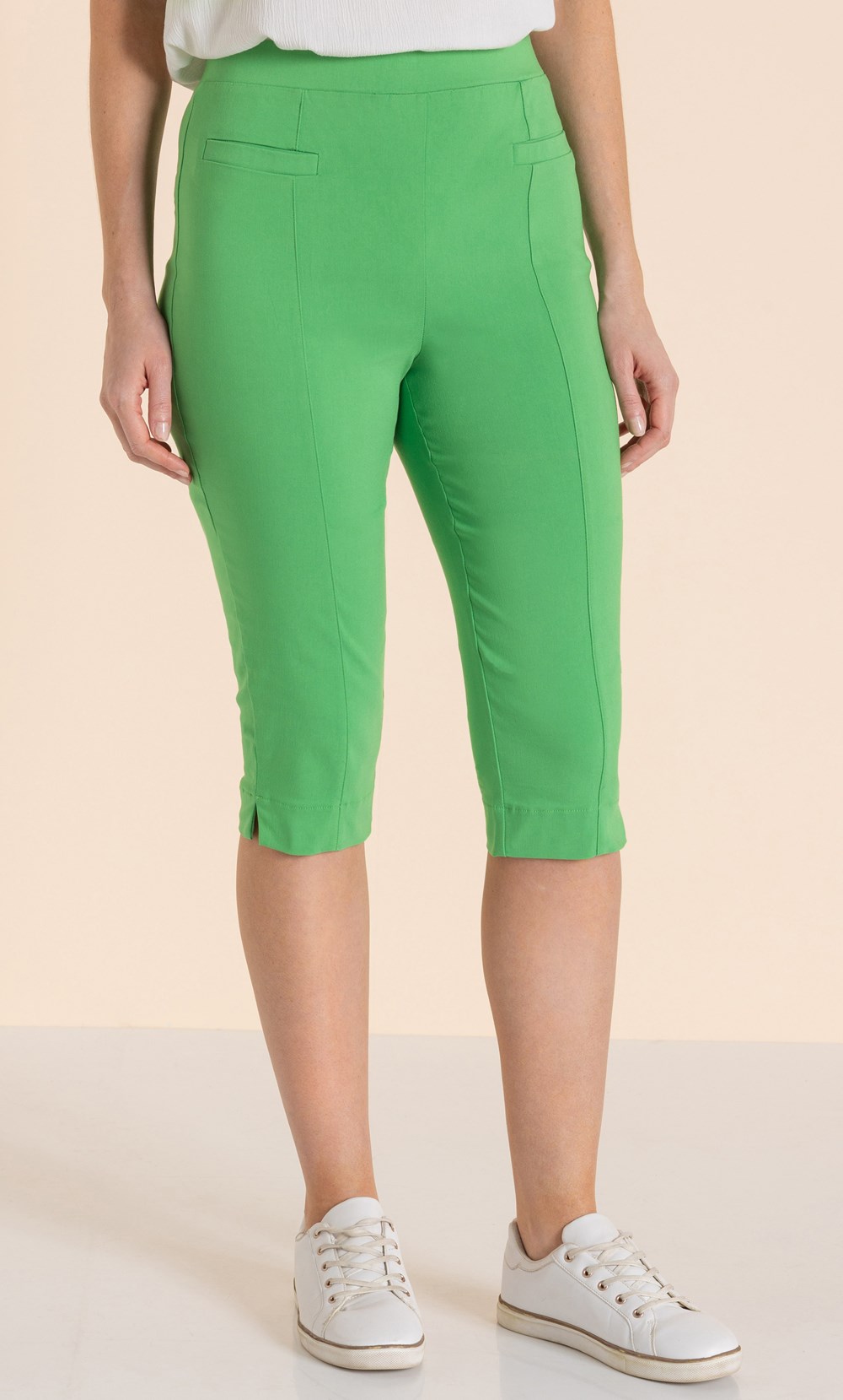 pull-on-cropped-trousers-in-green-klass