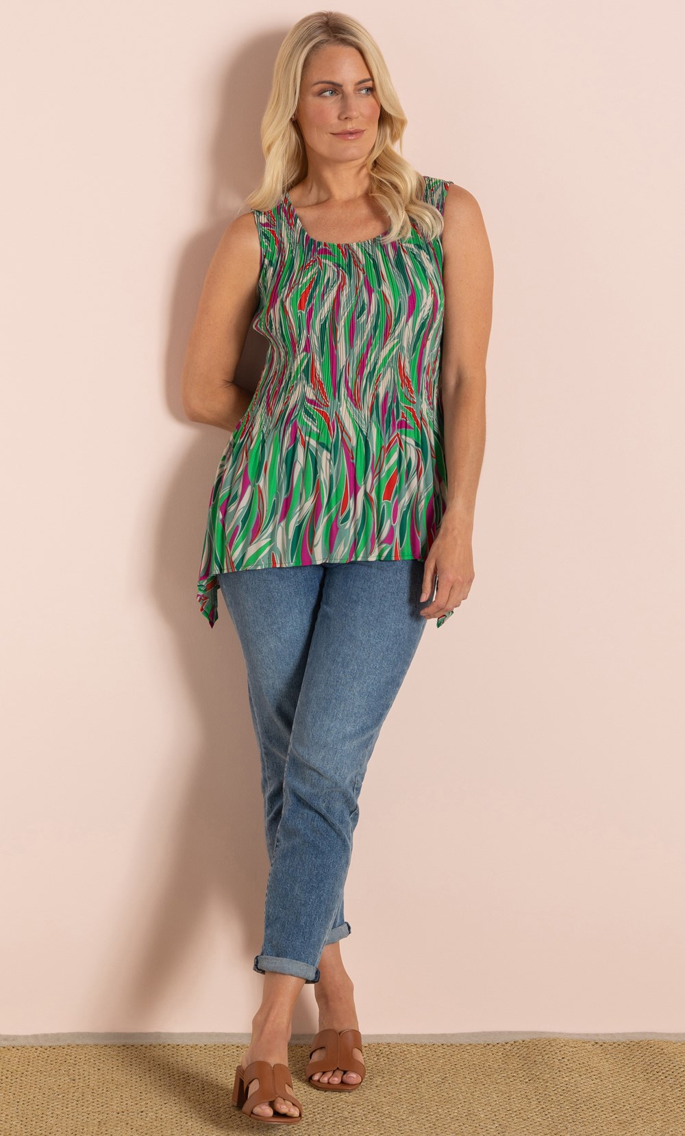 Printed Dipped Hem Pleated Tunic Top