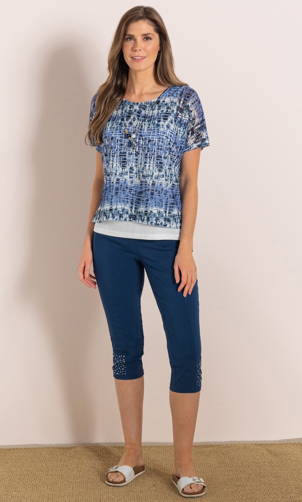 Layered Printed Top With Necklace