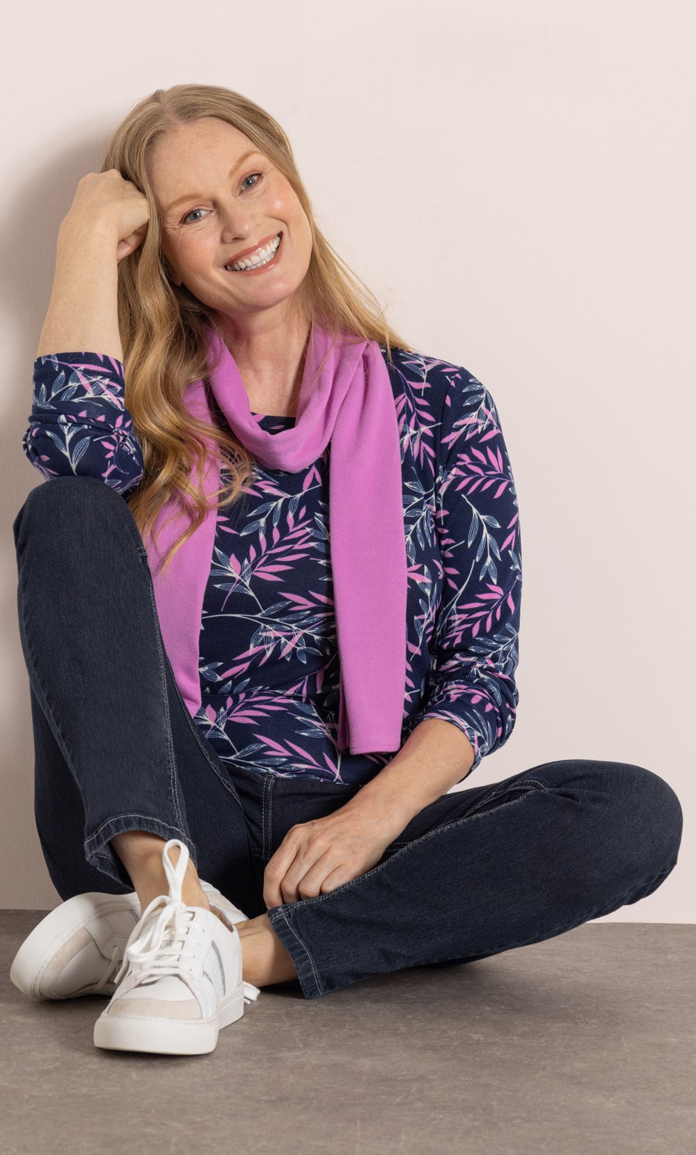 Anna Rose Leaf Printed Brushed Knit Top With Scarf