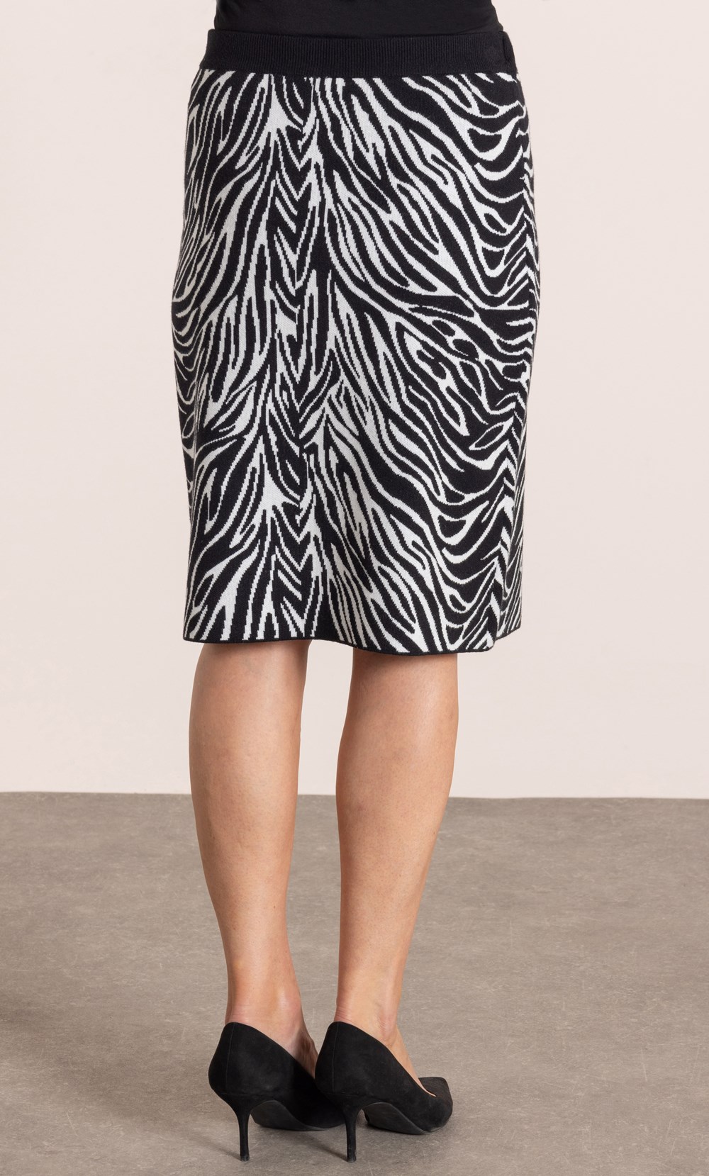 Anna Rose Animal Print Knitted Skirt