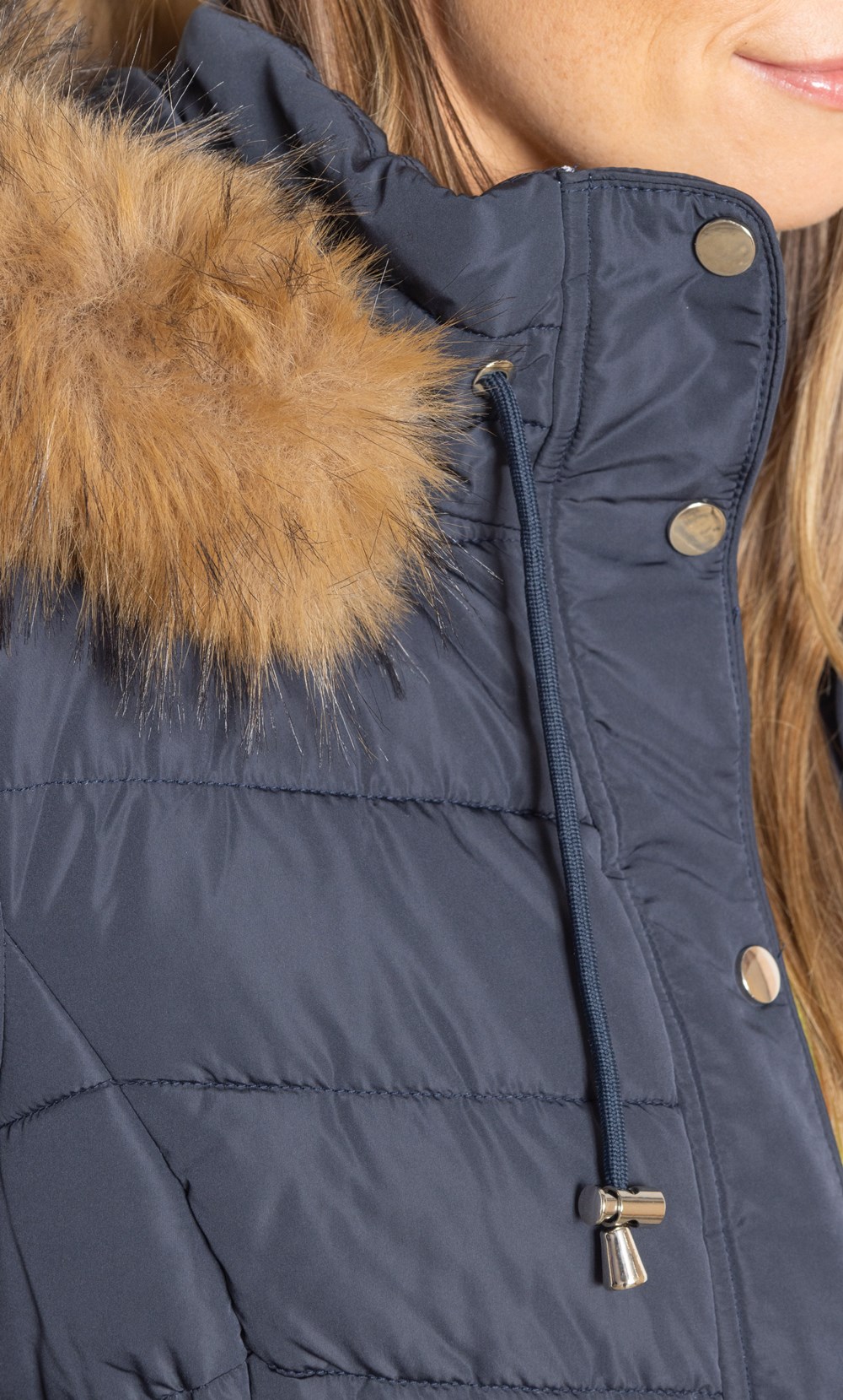 Faux Fur Trimmed Short Puffer Jacket