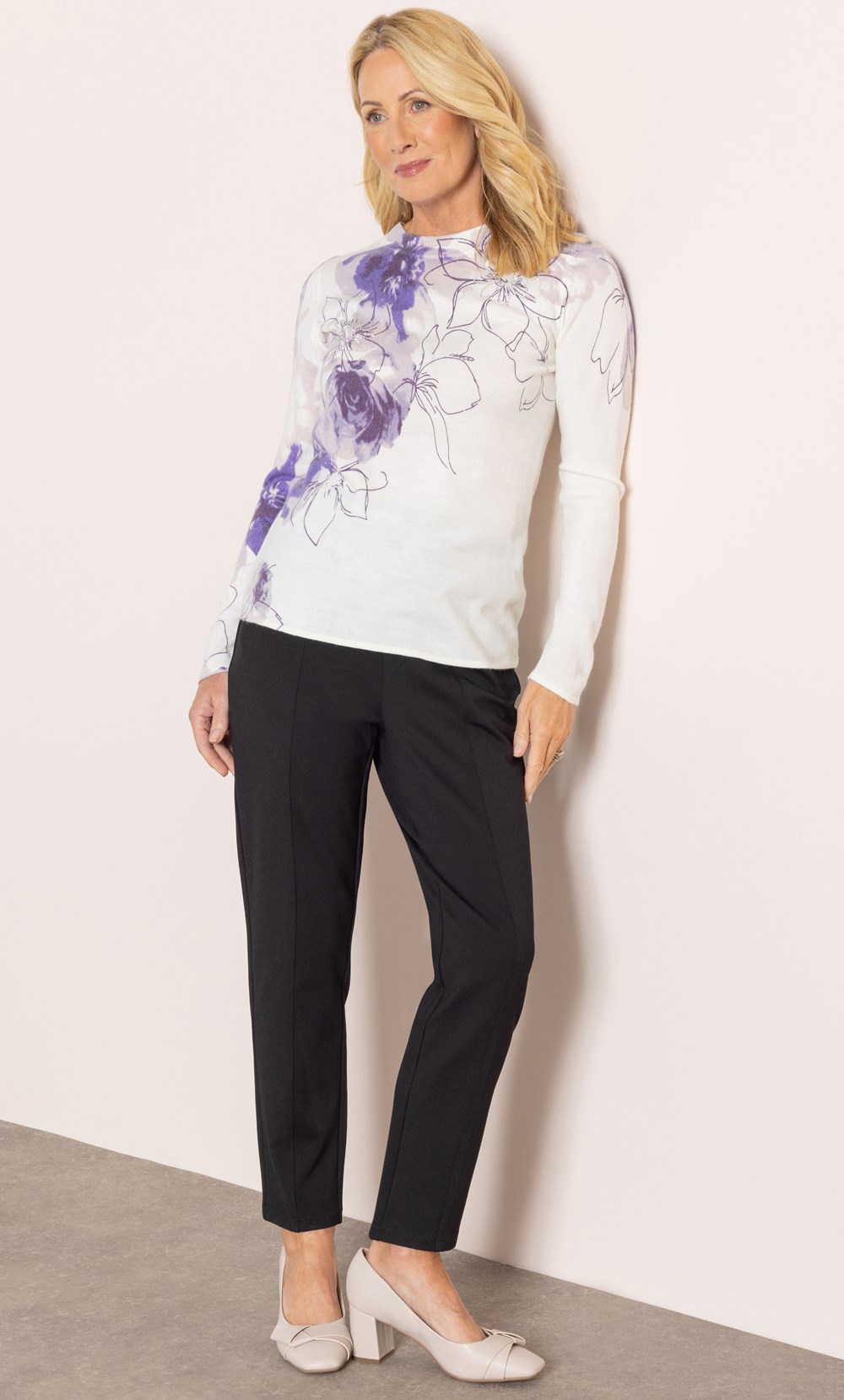 Anna Rose Embellished Floral Printed Jumper