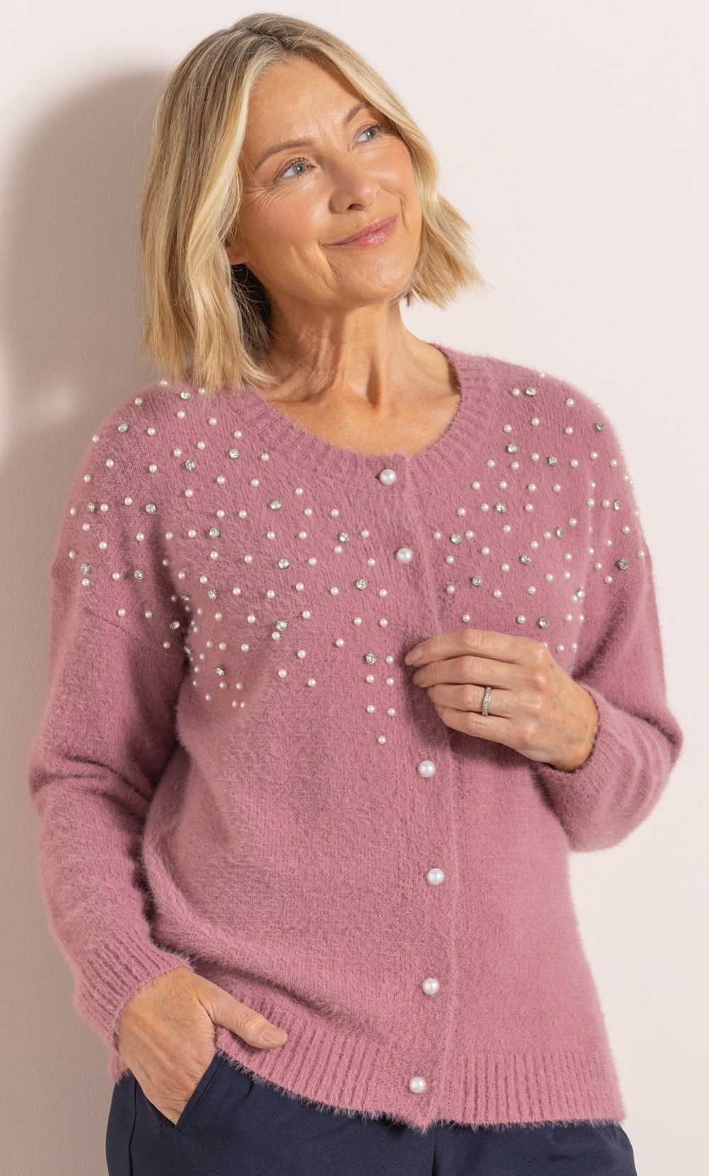 Anna Rose Embellished Feather Knit Cardigan in Pink Klass