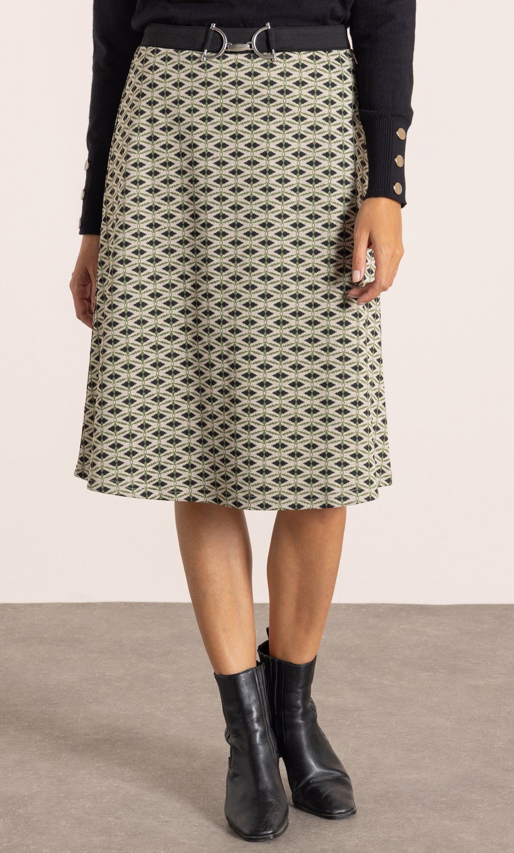 Pull On Knitted Jacquard Skirt