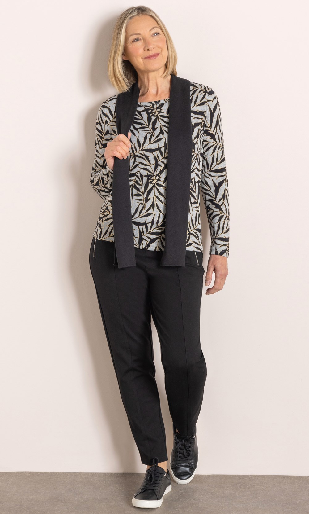 Anna Rose Shimmer Leaf Print Jumper With Scarf