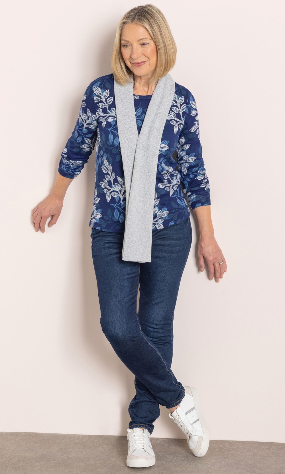 Anna Rose Shimmer Leaf Print Jumper With Scarf